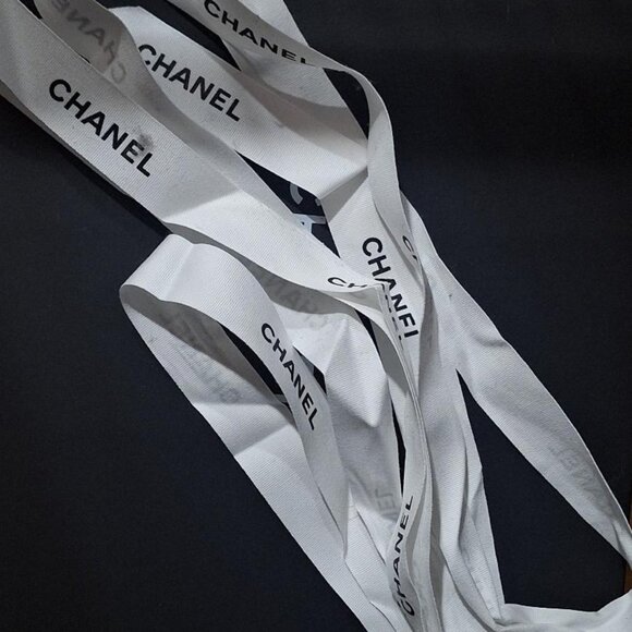 Lot of CHANEL Magnetic Empty Boxes W/Ribbon,Flower, Tissue Paper & Shopping Bags - Picture 2 of 6